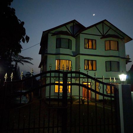 Pine Haven Resorts Takdāh Buitenkant foto